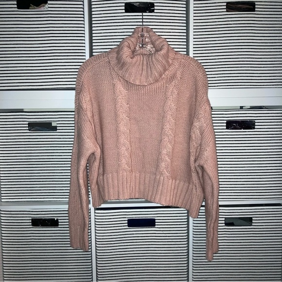 Calvin Klein Women’s Sweater Size XS | Stretchy Cropped Oversize | Cable Knit - Picture 2 of 11